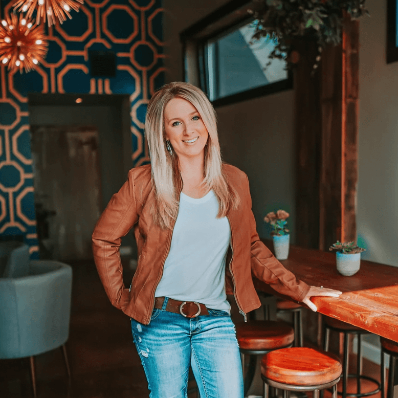 Jennifer Thompson – author photo