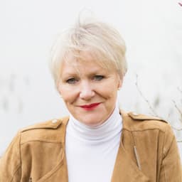 Elinor Salter
